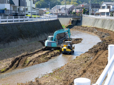 しゅんせつ工事